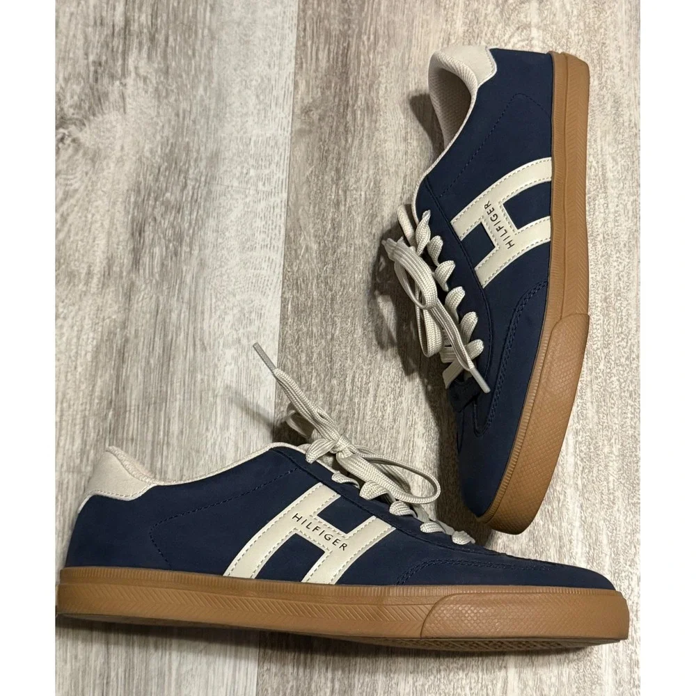 Tommy Hilfiger Men Twlexe Navy Blue Gum Sole Low Top Sneakers 9.5M TWLEXE H-R